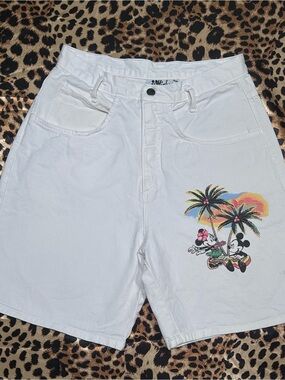 Vintage Mickey By Jerry Leigh Beach Themed White Denim Shorts